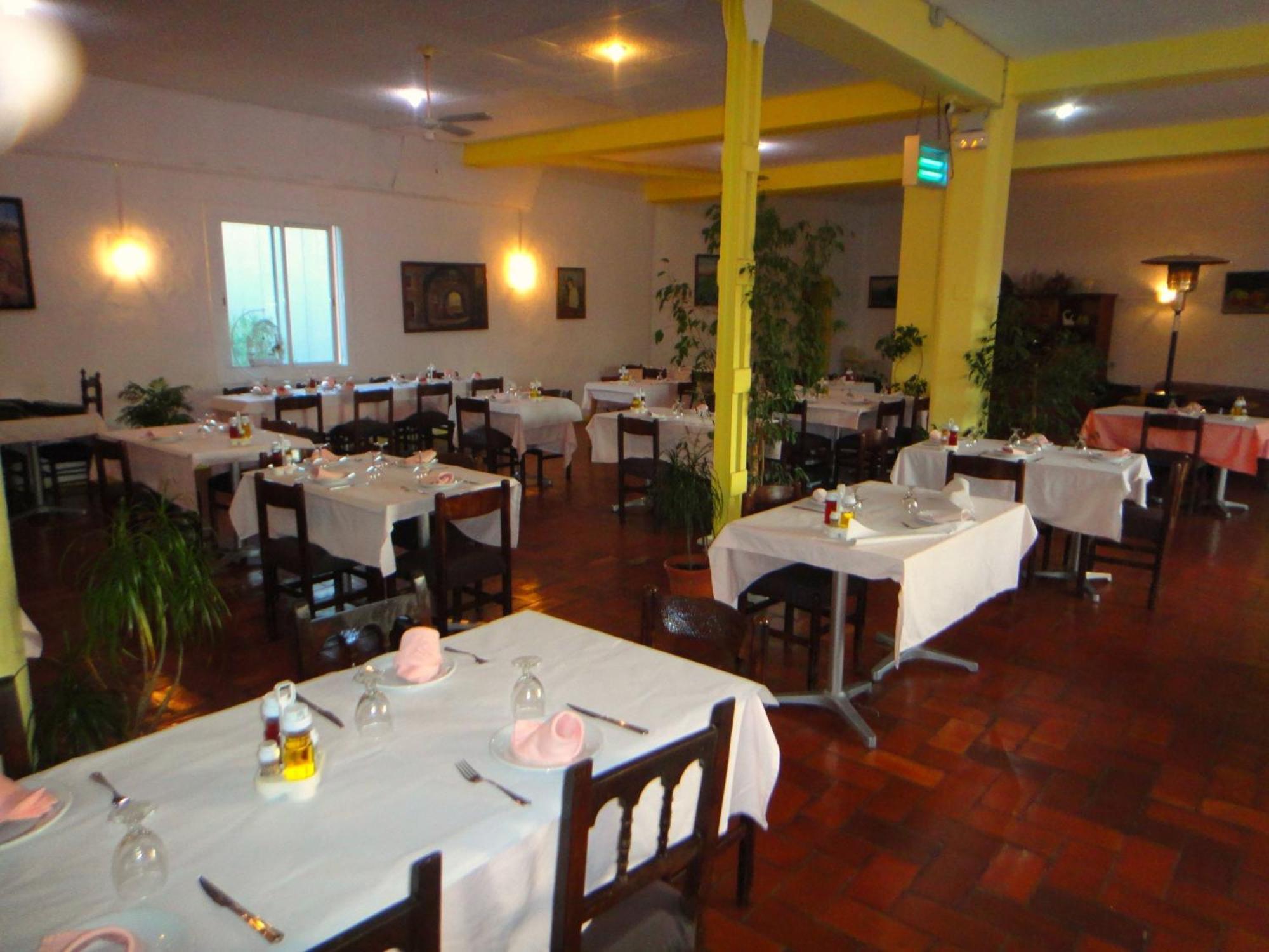 Hotel Pensio Restaurant Llança Zewnętrze zdjęcie